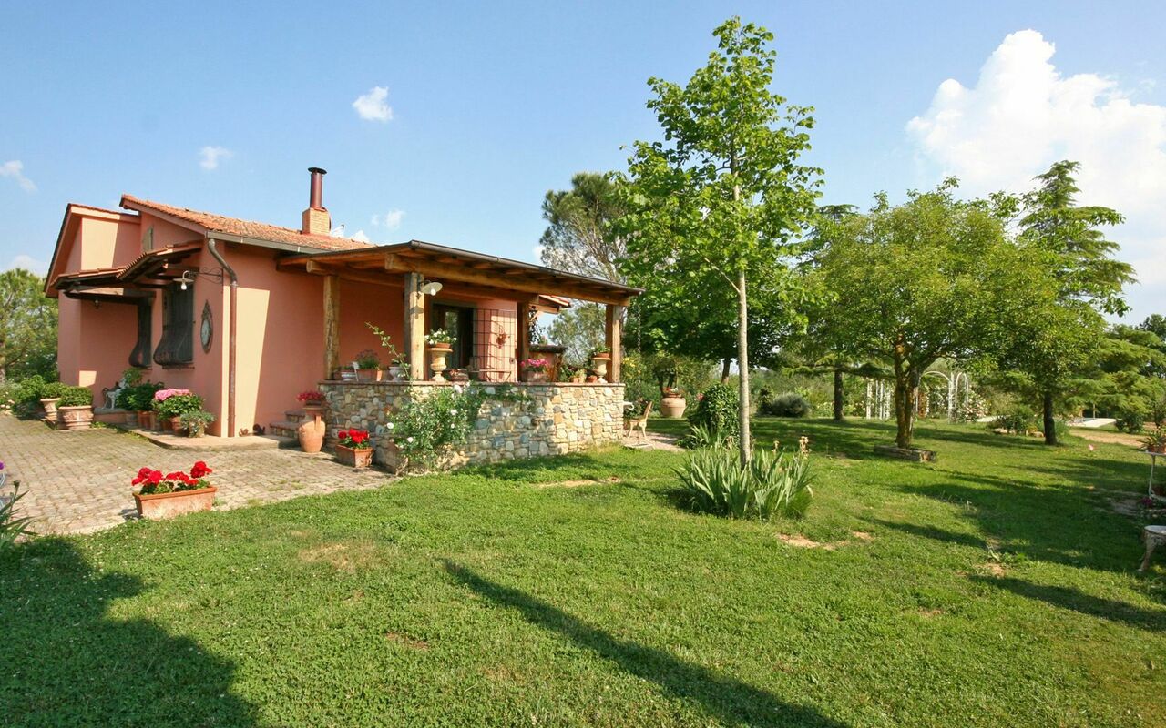 Casa Cipressi: Exteriör, Trädgård, Utomhus