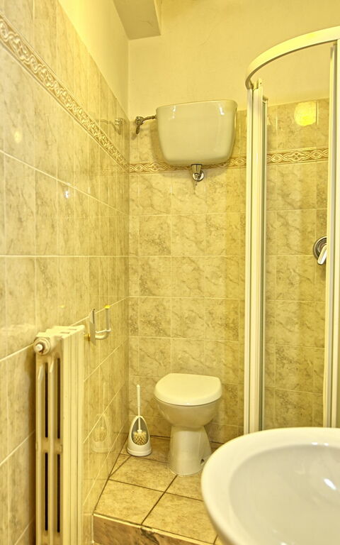 Villa Lorenzo: Badrum