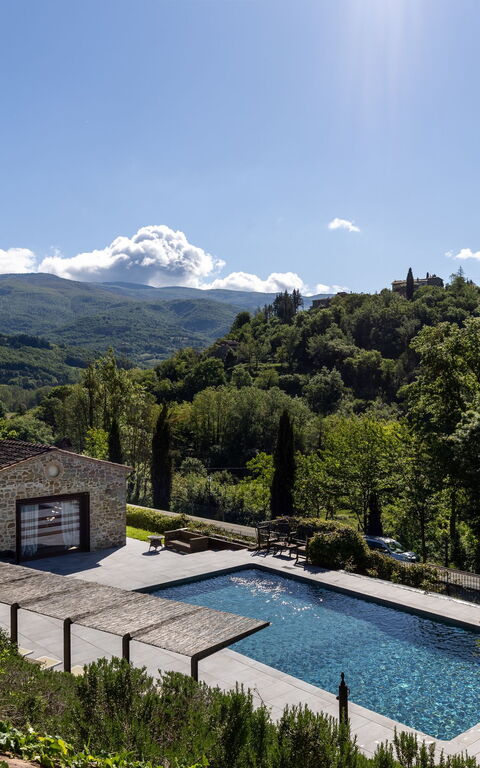 Villa Casentino: slå samman