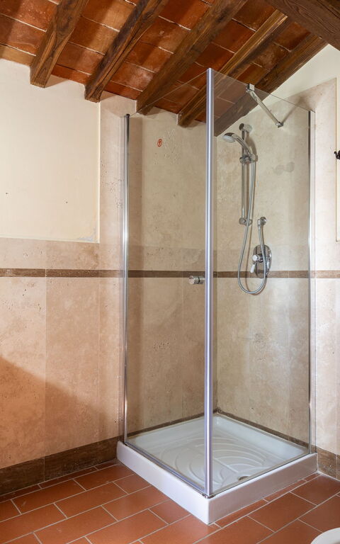 Villa Casentino: Badrum