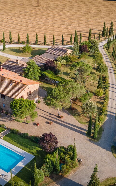 Villa Cassia: slå samman, Visningar