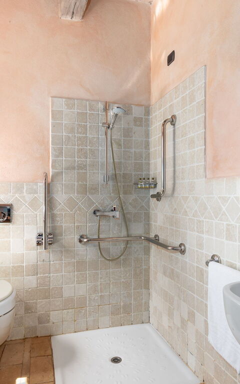 Villa Ferdinando: Badrum