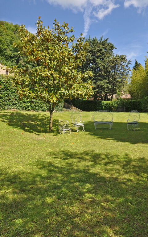 Civetta: Exteriör, Trädgård