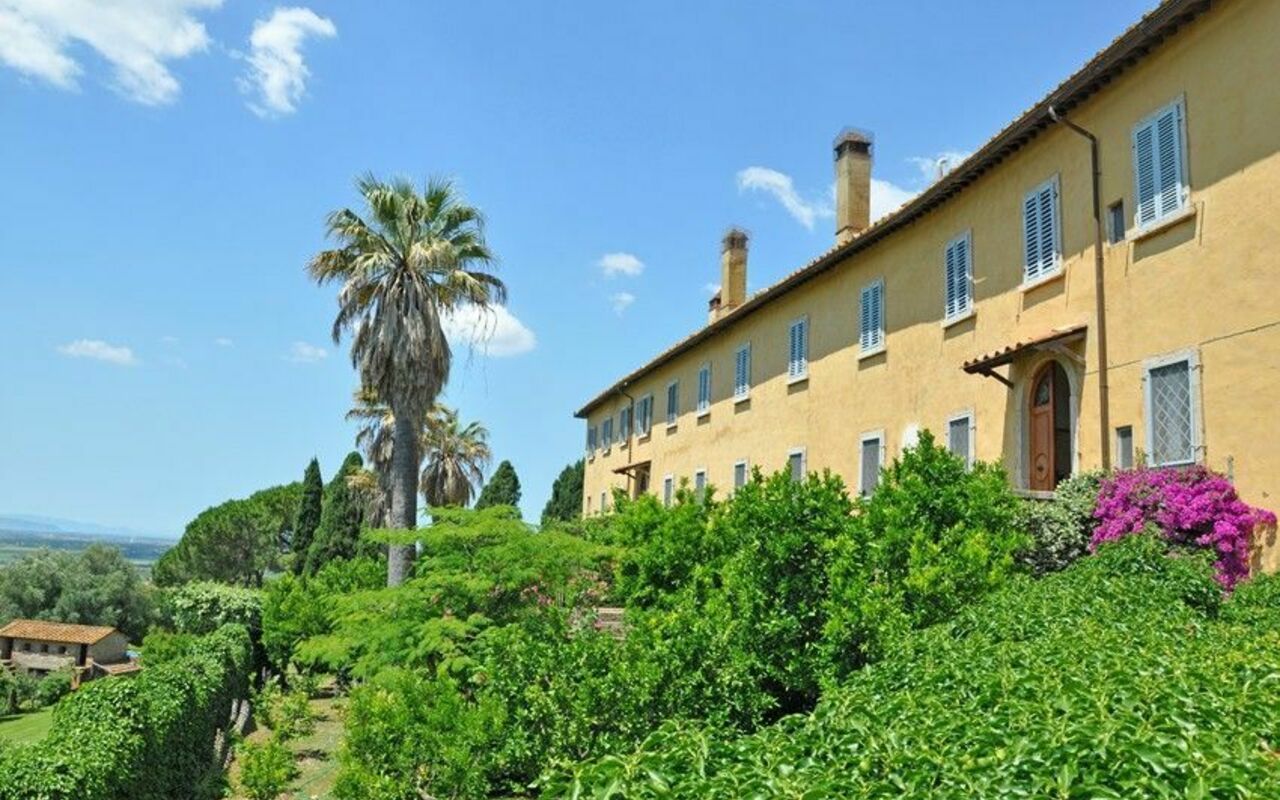 Il Principe: Exteriör, Trädgård, Utomhus