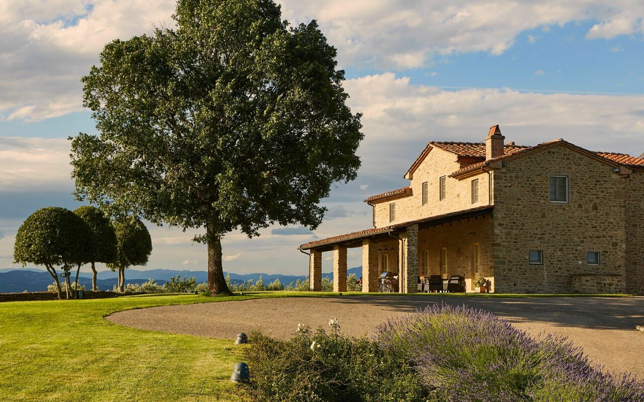Villa Agazzi: Exteriör, Trädgård, Utomhus