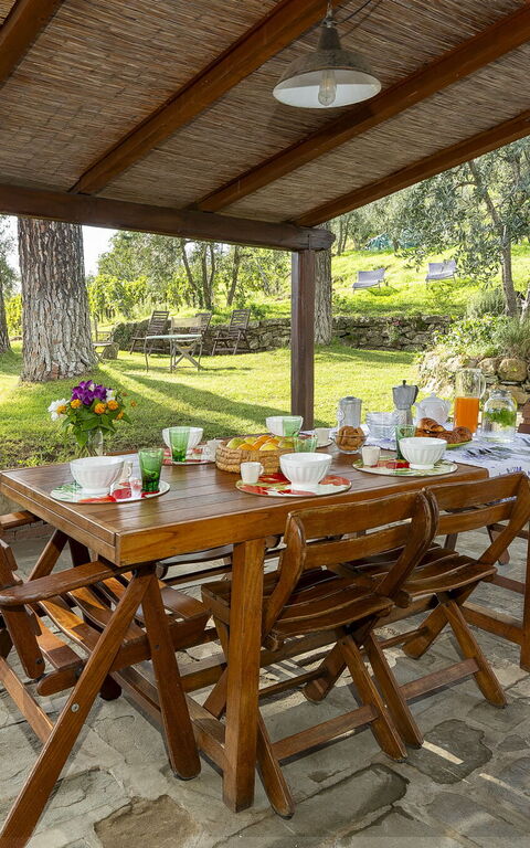 Bigiolo a Melazzano: Balkong / terrass / uteplats, Utomhus