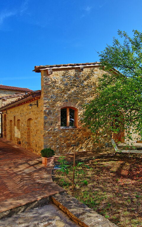 Arturo: Exteriör, Trädgård, Utomhus