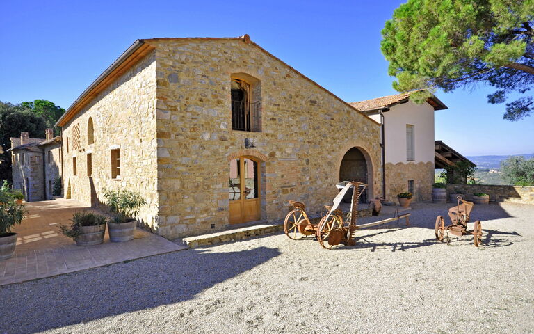 Arturo: Exteriör, Trädgård, Utomhus