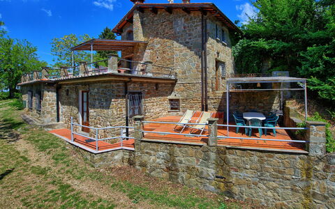 Semesterboende Rondini: Exteriör, Trädgård