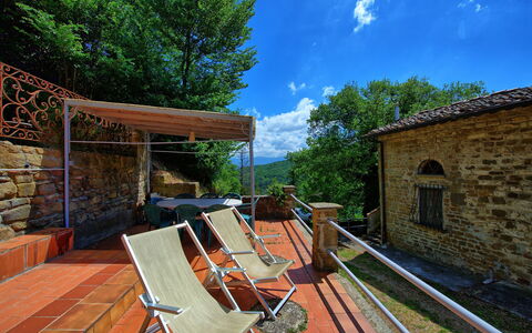 Semesterboende Rondini: Exteriör, Trädgård