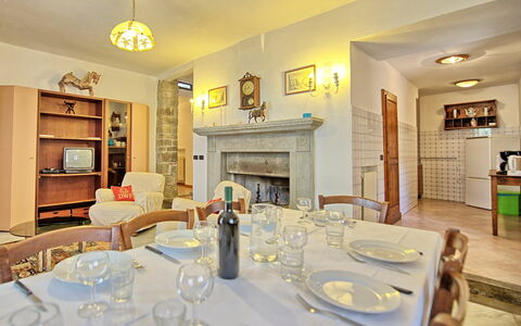 Semesterboende Rondini: Lunchrum, Vardagsrum