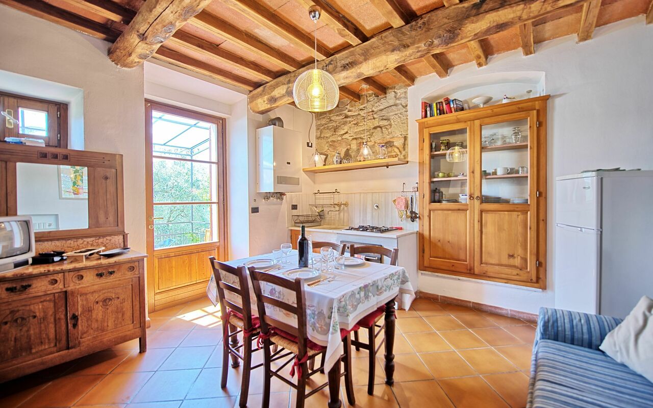 Semesterboende Rustico: Kök, Lunchrum, Vardagsrum