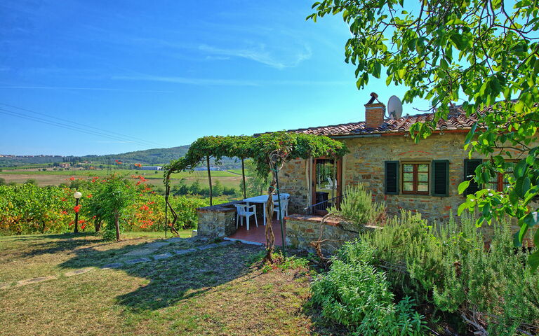 Scerfio: Exteriör, Trädgård