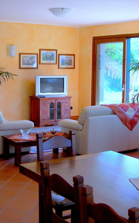 Villa Saida: Lunchrum, Vardagsrum