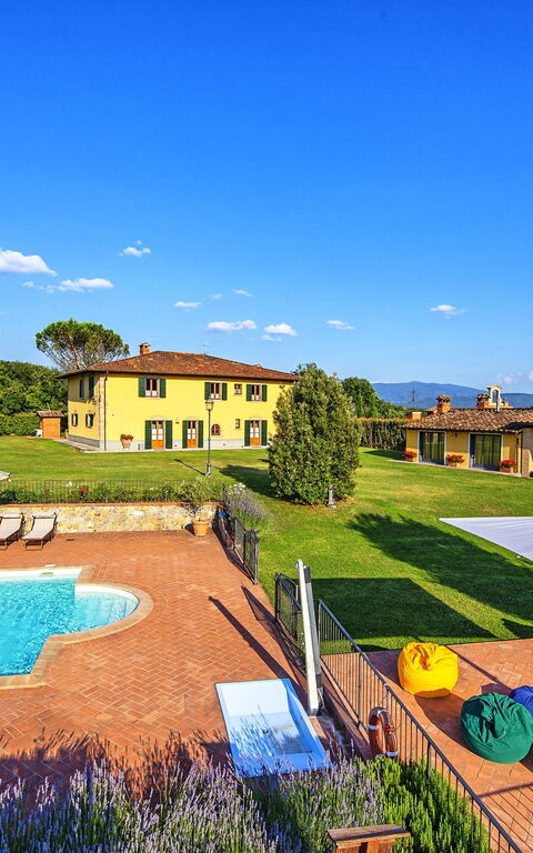 Podere Sant'angelo: slå samman, Trädgård