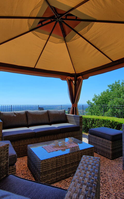 Villa Crispinino: Balkong / terrass / uteplats, Utomhus