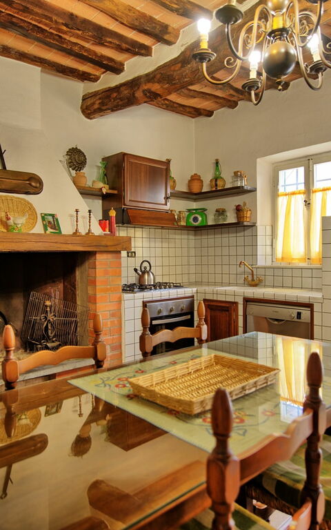 Villa Buonaparte: Kök, Lunchrum