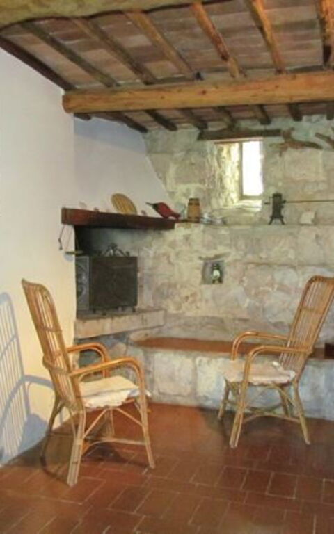 Il Nibbio Del Castello Di Monteluco