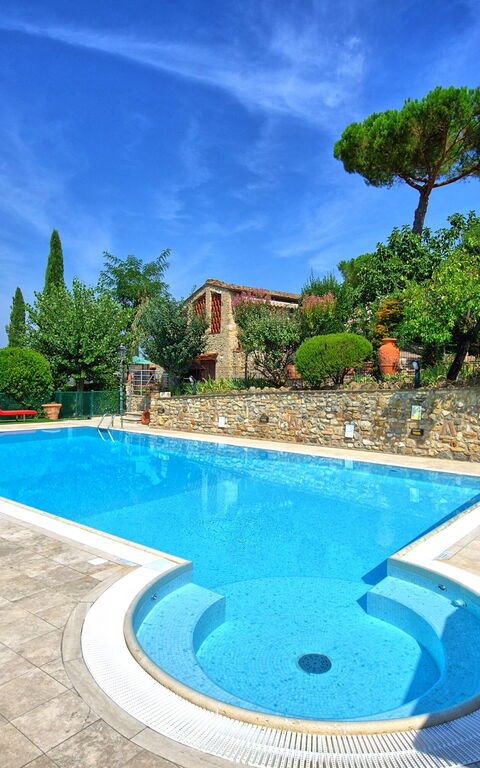 Poggiluglio: slå samman