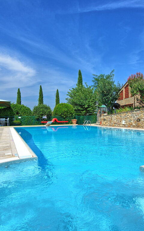 Poggiluglio: slå samman