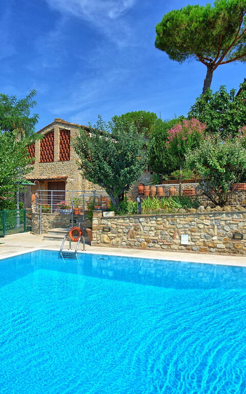 Poggiluglio: slå samman