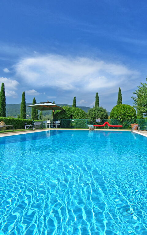 Poggiluglio: slå samman