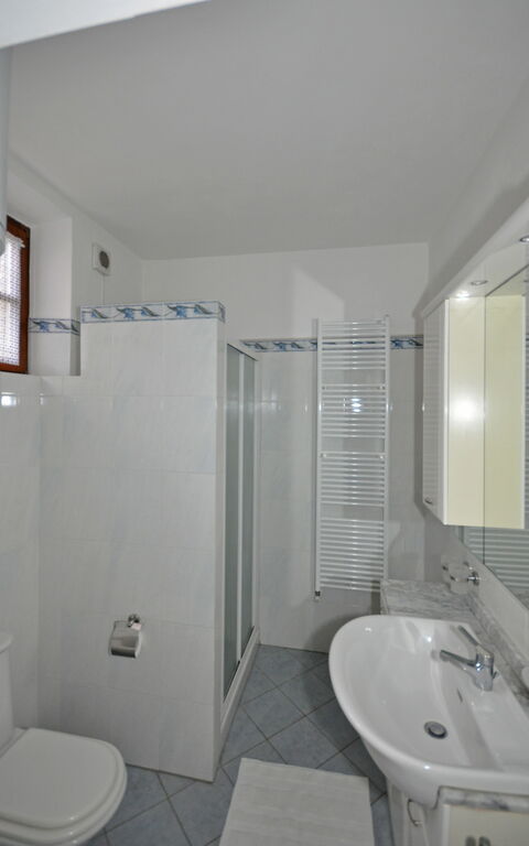 Guardistallo: Badrum