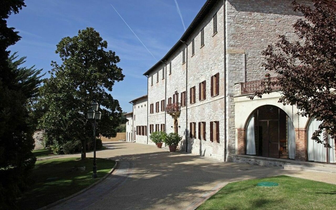 Villa Gubbio: Exteriör, Trädgård, Utomhus