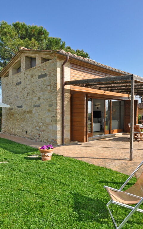 Capannino: Exteriör, Trädgård