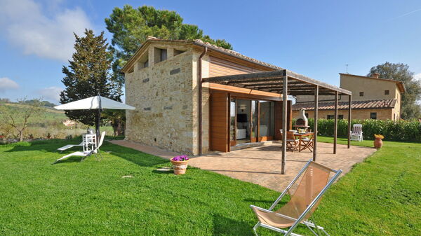 Capannino: Exteriör, Trädgård