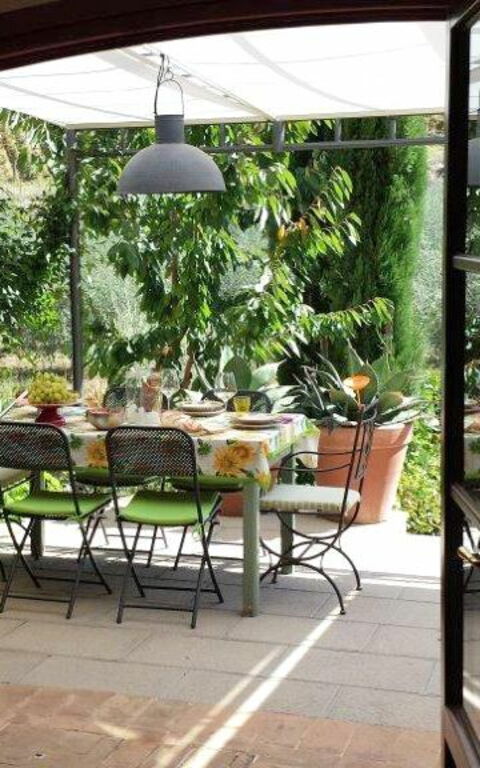 Villa Nova: Exteriör, Utomhus