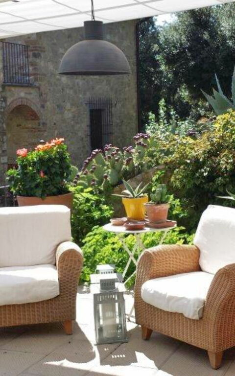 Villa Nova: Exteriör, Utomhus