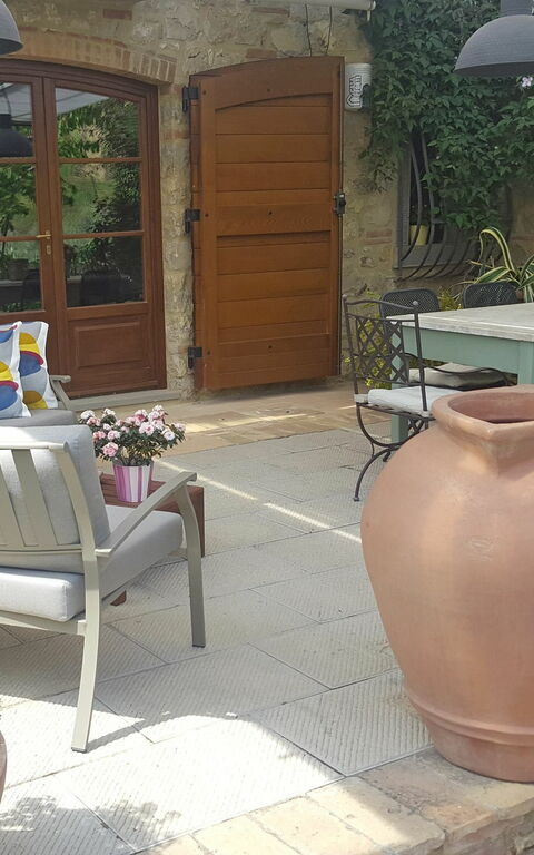 Villa Nova: Exteriör, Utomhus