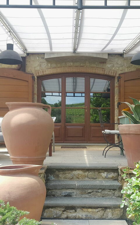 Villa Nova: Exteriör, Utomhus