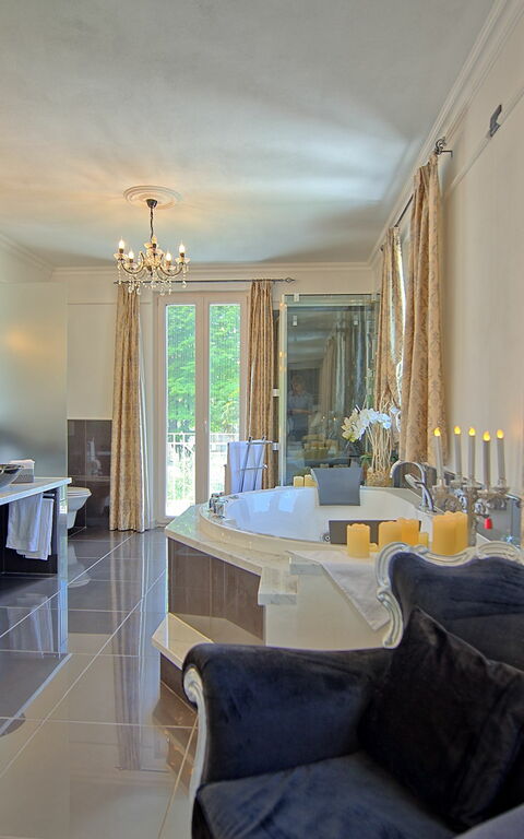 Villa Raffaela: Badrum