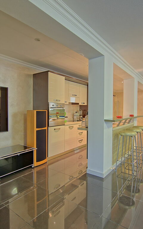 Villa Raffaela: Kök, Vardagsrum