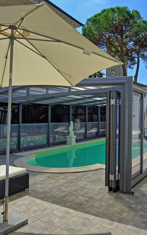 Villa Raffaela: Trädgård, Utomhus