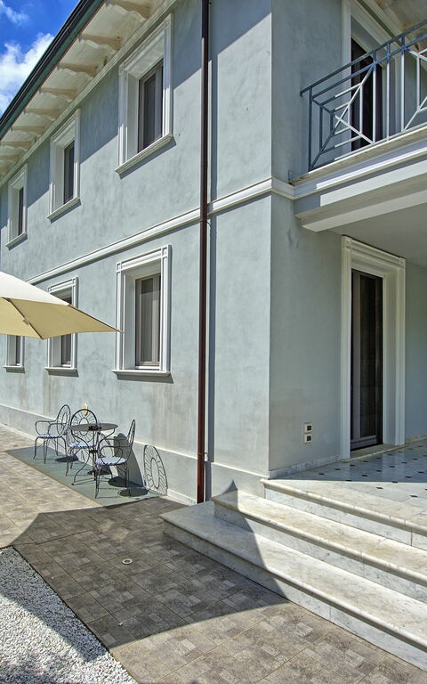 Villa Raffaela: Trädgård, Utomhus