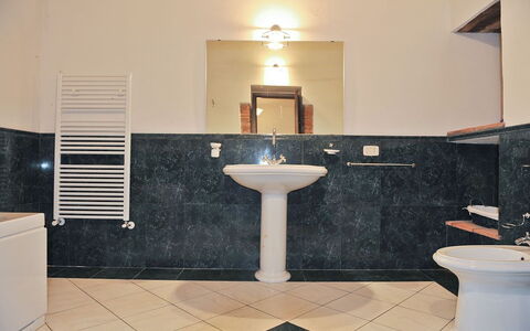 Semesterboende Azzara: Badrum