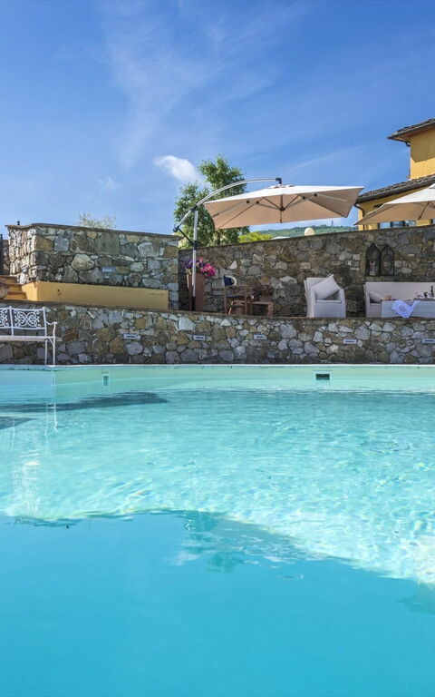 Villa Casalguidi: slå samman