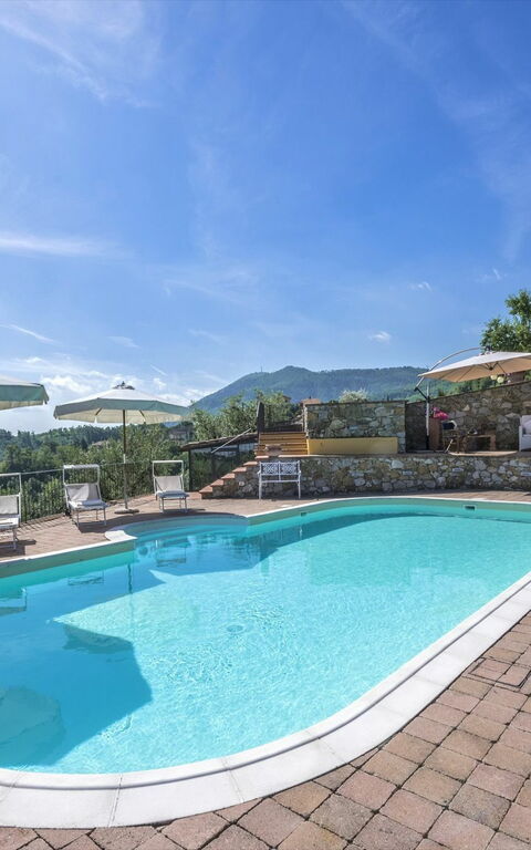 Villa Casalguidi: slå samman