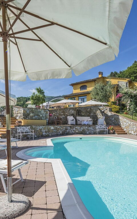 Villa Casalguidi: slå samman