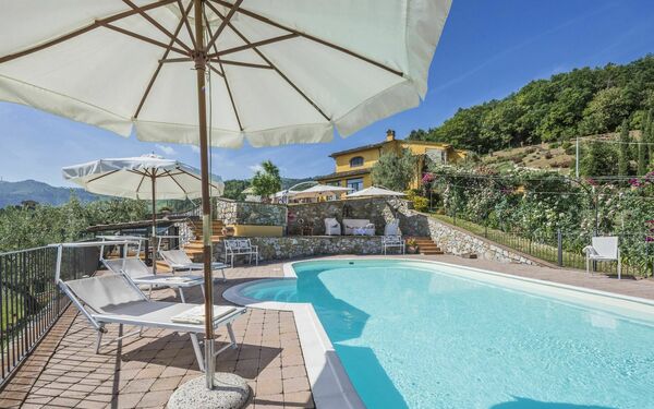 Villa Casalguidi: slå samman