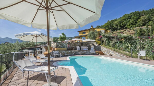 Villa Casalguidi: slå samman