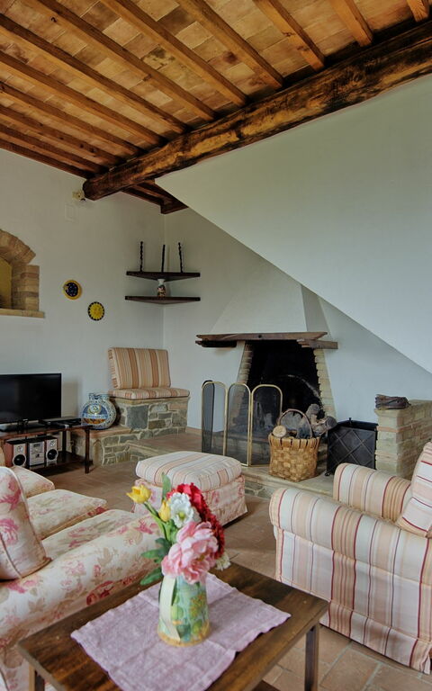 Villa Montalcino: Vardagsrum