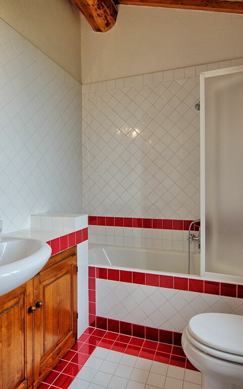 Villa Montalcino: Badrum