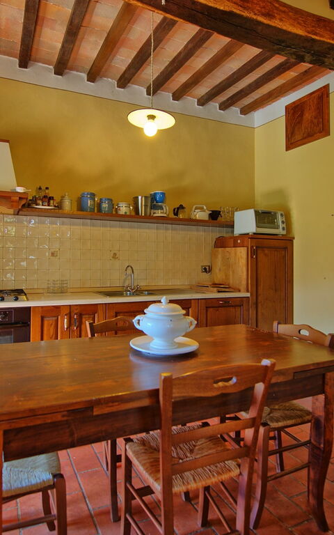 Villa Poggiolino: Kök, Lunchrum