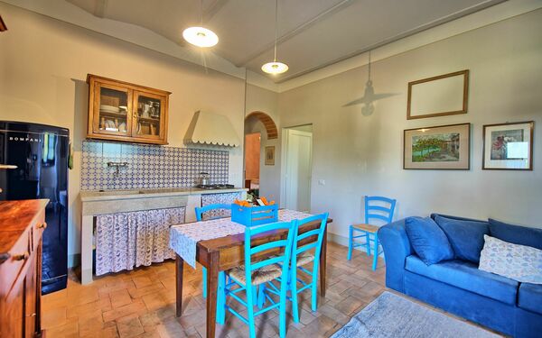 Semesterboende Stalla Apartment: Kök, Lunchrum, Vardagsrum