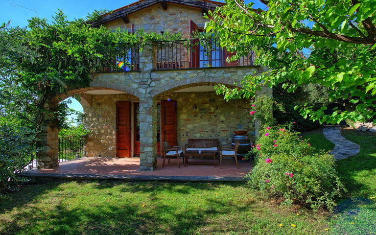 Casa Maria Luisa: Utomhus