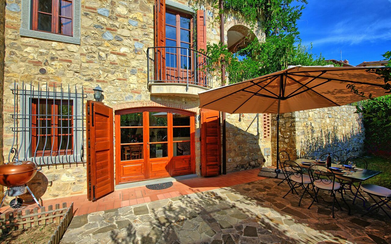 Casa Maria Luisa: Huvudentré, Utomhus